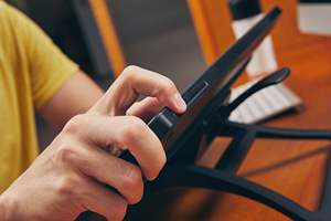 Artist 22 2nd Generation <b>Graphics</b> <b>Screen</b> <b>Tablet</b> Adjustable Stand PA6 Battery-free Stylus - Product Image 6