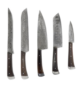 Vente en gros personnalisée haute qualité OEM ODM service professionnel en acier au carbone fait à la main ensemble de cinq couteaux de chef manche en bois - Product Image 1