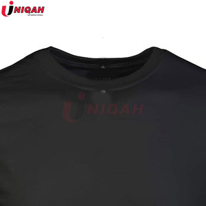 T-shirts Crew pour hommes, technologie d'évacuation de l'humidité en coton doux et respirant de style multipack pour vous garder au frais et au sec - Product Image 3