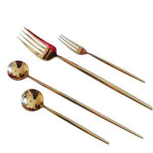 Ensemble de cuillères en acier inoxydable en gros, tête ronde moderne, manche long, couverts multicolores, cuillères à dessert, cuillères à soupe pour la maison, le restaurant - Product Image 4