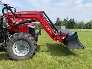 2020 MASSEY FERGUSON 5711 Tractor Usado - Product Image 6