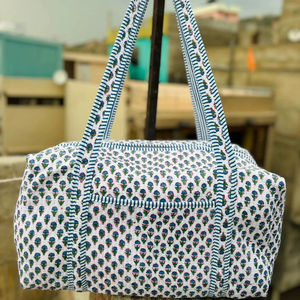 Grand sac de voyage en coton matelassé Boho pour femme, sac de voyage décontracté pour la nuit, cadeau fait main pour papa - Product Image 1