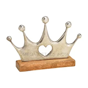 Luxury Crown Shape Christmas Decorative Figurine and Ornament With Rectangle Wooden Base Silver Finished for X-mas Decoration