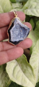 Bán chạy nhất bán buôn tự nhiên druzy mã não đen mặt dây chuyền pha lê cho vòng cổ quà tặng cao cấp chất lượng đá quý <span class=keywords><strong>geode</strong></span> số lượng lớn Mặt dây chuyền - Product Image 5