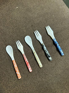 ช้อนเปลือกหอยมุกคุณภาพสูงสีสดใสและชุดช้อนส้อมสำหรับร้านอาหารร้านค้าที่ผลิตโดยช่างฝีมือชาวเวียดนาม - Product Image 3