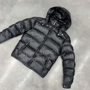 Blouson matelassé noir pour homme avec patchwork graphique, style streetwear, à capuche, chaud, pour l'hiver, décontracté, pour l'extérieur - Product Image 5