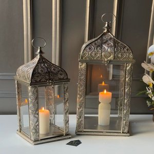 Bougeoir en métal artisanal doré et argenté conçu sur mesure pour la décoration de Noël de la table à manger avec motif rock - Product Image 4