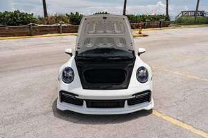 2023 911 Turbo S Coupé ~4 000 milles, moteur 6 cylindres en ligne biturbo de 640 ch, transmission intégrale, freins en céramique carbone - Product Image 4