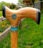 ASSISTANCE CONFORTABLE ANTIDÉRAPANT BÂTON DE MARCHE EN RÉSINE DE BOIS avec poignée multiforme pour la réadaptation des personnes âgées