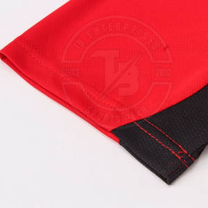 Nouveau service de port d'entraînement OEM d'uniforme de football de conception du fabricant d'usine disponible - Product Image 4