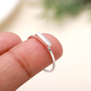 Usine prix de gros minimaliste barre anneaux 925 en argent Sterling Mini mince délicat minimaliste empilable moderne géométrique bijoux - Product Image 4