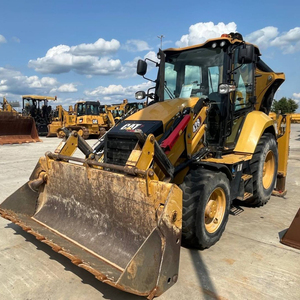 Retroexcavadora CAT Compacta pero Potente, Perfecta para Obras de Construcción Urbanas y Rurales - Product Image 1