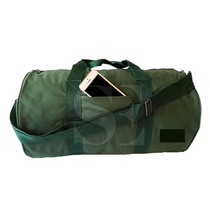 Bolsa de viaje deportiva de nailon de gran capacidad con logotipo personalizado impermeable para aventuras al aire libre de hombres y mujeres - Product Image 1