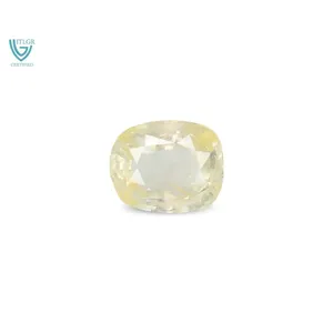 Saphir Jaune Naturel de 3,14 Carats (Pukhraj) - Pierre Précieuse Facettée Taille Émeraude - Product Image 1