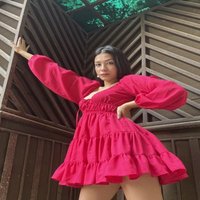 Robe mi-longue rouge d'été de haute qualité pour femmes sur mesure avec un nœud en dentelle élégant et des volants drapés Décoration Fabricant direct
