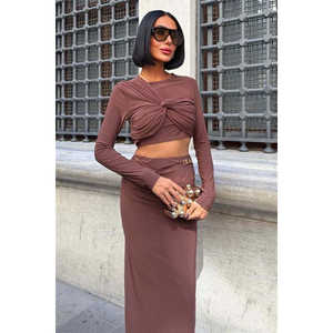 Conjunto de Crepé Sandy 10263 con Accesorios y Detalles de Fruncido - Product Image 4