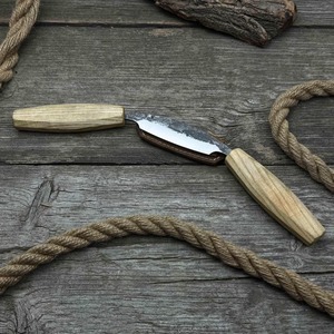 Cuchilla pequeña para proyectos de madera, hoja afilada de acero al carbono, mango de madera de Fresno, Funda de cuero - Product Image 6