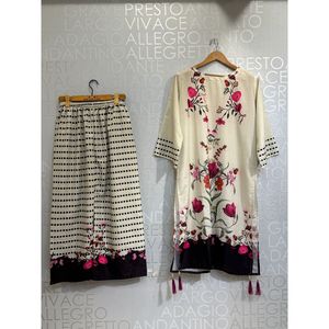 Traje Largo de Tela Crepé de Dos Piezas FUSION SL00248, Top de Manga Tres Cuartos, Atuendo de Otoño con Diseño de Dos Piezas, Talla 2XL - Product Image 1