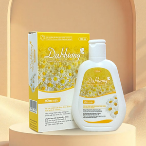 High Quality DA HUONG Women's Antibacterial Intimates Chamomile Scent pH Balance Moisturizing Incontinence Feminine Hygiene Wash - Product Image 1