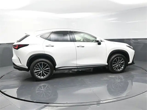 Producto original usado: Lexus NX 250 FWD 2024 usado - Product Image 3