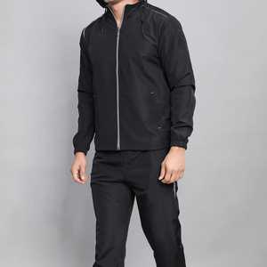 Survêtement surdimensionné en nylon pour hommes, coupe-vent à capuche avec pantalon de survêtement ample, ensemble de jogging en gros pour l'hiver - Product Image 2