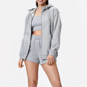 Ensemble de 3 pièces de vêtements de sport pour femmes, soutien-gorge de sport à séchage rapide, short et sweat-shirt, vêtements de sport populaires, vêtements de fitness, vêtements de sport pour la salle de sport, ensemble très vendu - Product Image 1