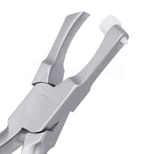 Pinces d'extraction dentaire pour une prise en main et un retrait sécurisés des dents, conçues pour des performances chirurgicales bucco-dentaires fiables - Product Image 6