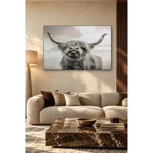 Impression sur toile de vache des Highlands de Fida avec la langue sortie de la bouche - Product Image 3