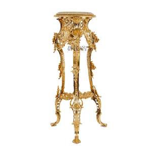 Mesa Auxiliar Redonda Pequeña de Lujo con Tapa de Mármol y Base de Pedestal Tallada a Mano con Hojas Doradas Ornamentales para Decoración de Esquinas de Palacios Reales - Product Image 5