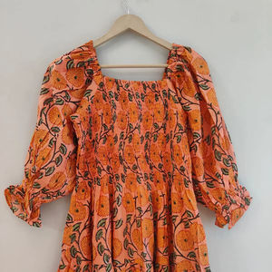 Vestido de Mujer, Vestido Largo de Algodón con Estampado a Mano, Vestido Largo con Escote Cuadrado y Fruncido, Vestido de Verano de Algodón - Product Image 1