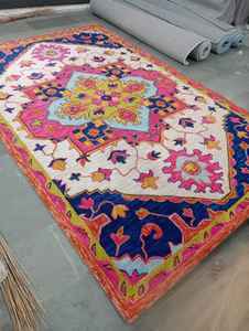 พรมทอมือในรูปแบบที่สวยงามหลากสีสดใสปรับแต่งขนาดได้ - Product Image 2