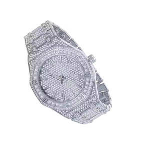 Reloj Unisex de Edición Limitada de Cuarzo, Estilo Hip Hop, Deportivo y de Moda, Completamente Cubierto de Cristales de Diamantes Simulados de Cristal y Acero Inoxidable - Product Image 2
