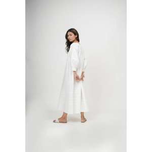 Robe longue en coton blanc pour femmes, style gothique, streetwear, motif floral paisley, manches longues, coupe ample, décontractée, pour l'été - Product Image 3