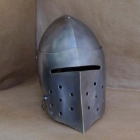 Casco Medieval con Visera, Listo para Batalla, Hecho a Mano, de Hierro/Acero Dulce Troquelado, Armadura con Esmalte Incrustado, Grosor de Calibre 18, para Historia, Cine y Televisión