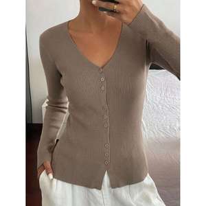 Cárdigan de mujer con cuello en V y manga larga con botones - Product Image 6