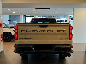 Chevrolet Silverado Pickup 2022, Automática, Asientos de Cuero, Techo Panorámico, Motor Turbo, Luces LED, Neumáticos R18, Euro VI, Aluminio - Product Image 4