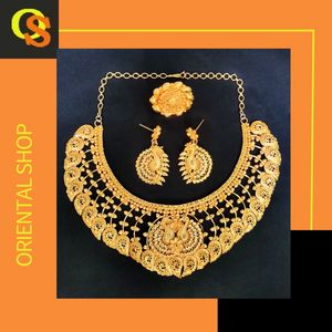 Meilleure vente collier boucles d'oreilles et bague en plaqué or 22K sertie de bijoux de style luxueux à vendre par les exportateurs - Product Image 4