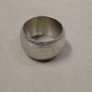 ชุดแหวนผ้าเช็ดปากทรงกลมทำจากเรซินและหลายสีเครื่องใช้บนโต๊ะอาหารสำหรับร้านอาหารเครื่องใช้ในการออกแบบที่ดีที่สุดสำหรับบ้านและห้องครัว - Product Image 3