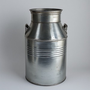 Boîte de lait galvanisée antique de style ferme avec corps fabriqué à la main, parfaite pour les cuisines, les maisons, le jardin et les intérieurs extérieurs - Product Image 4