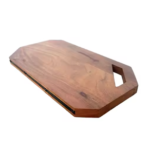 Tabla de cortar de madera sostenible y duradera, diseño ligero con acabado suave y característica colgante perfecta para cortar - Product Image 4
