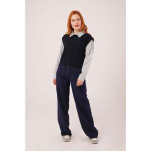 Suéter de Punto Azul Marino para Mujer con Detalle en Mangas y Cuello, Venta al por Mayor de Chalecos y Abrigos sin Mangas - Product Image 5