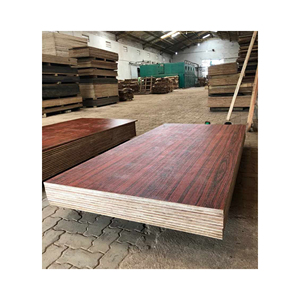 Modèles en gros de contreplaqué stratifié en sapelli et en tzalam, et de contreplaqué de tilleul de 1 mm et 3 mm, prix, résistant à l'humidité, âme en peuplier, contreplaqué double face - Product Image 4