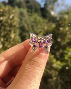 Anillo de Compromiso y Boda de Oro Sólido de 14k con Circonita Cúbica Clásica en Forma de Mariposa de Amatista Púrpura, Regalo de Diseñador para Mujer - Product Image 1