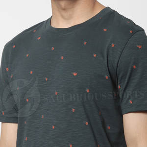 เสื้อยืดผ้าฝ้ายแขนสั้นสำหรับผู้ชายทรงพอดีตัวปกติพิมพ์ลายเต็มตัวดีไซน์ใหม่ OEM 100% - Product Image 4