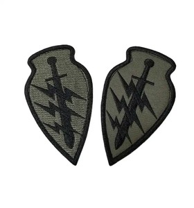 Bordado DE SEGURIDAD hombro Chevron y rayas de rango para uniforme sargento rayas Color personalizado y logotipo de alta calidad - Product Image 1