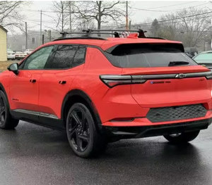 Chevrolet Equinox EV RS AWD Turbo 2024 con Volante a la Izquierda, Neumáticos R21, Bajo Kilometraje, Precio en Existencia, Listo para Envío - Product Image 2