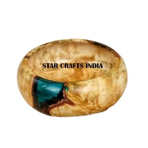 Vente en gros d'ustensiles de cuisine multifonctions en forme d'ananas bol de service à salade en bois et émail disponible chez SCI - Product Image 6