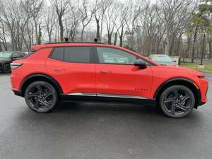 2025 C-h-e-v-r-o-l-e-t E-q-u-i-n-o-x E V RS AWD con bajo kilometraje y asequible precio en stock Listo para envío - Product Image 4