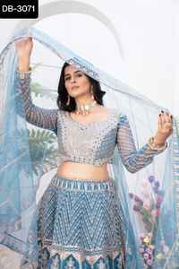 Vêtements traditionnels indiens Filet fantaisie Vêtements de mariage et de mariée Lehenga Choli avec broderie et séquence Travail avec Dupatta - Product Image 3