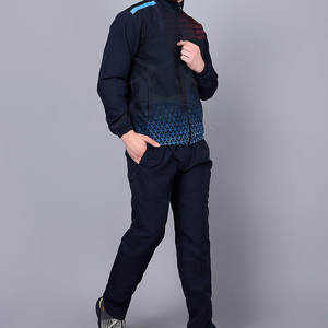 ชุดวอร์มกีฬายืดหยุ่นได้รับการออกแบบมาเพื่อความสบายและการเคลื่อนไหวชุดวอร์มกีฬาที่ทนทานพร้อมวัสดุดูดซับเหงื่อ - Product Image 3